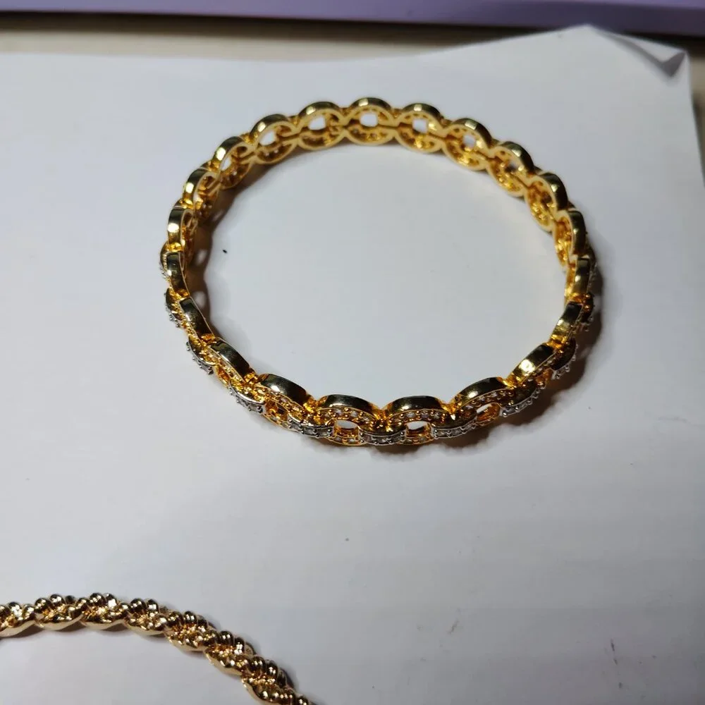 Lot of 5 Gold Tone Bangles – Mixed Textures, Stackable, Like New Condition